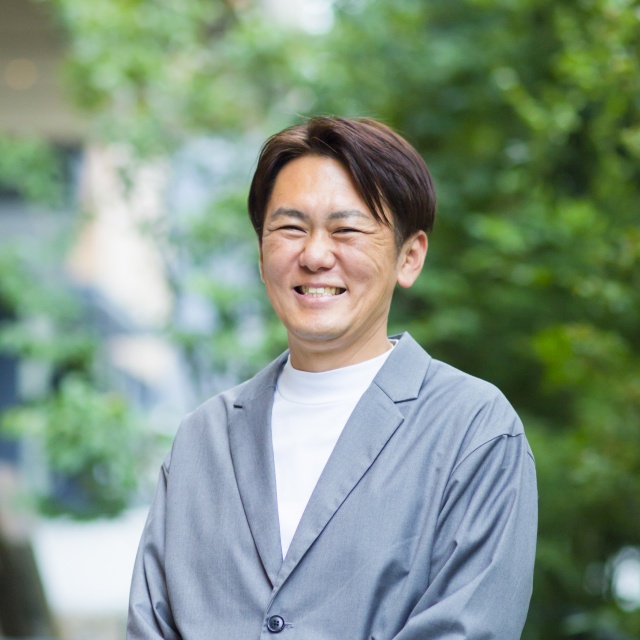 出口 勝康