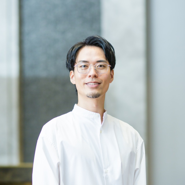 裵 東儁